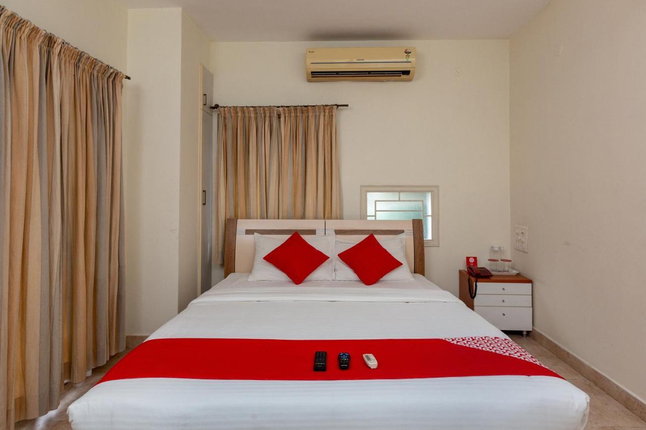 Oyo 23202 Cute Orange Service Apartments Madras Buitenkant foto